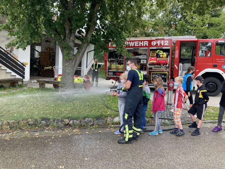 Grossansicht in neuem Fenster: Feuerwehr 4